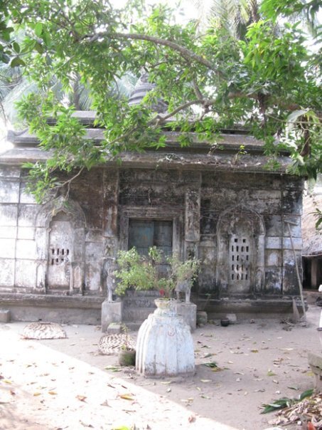 An old temple building said to be the Bali Math in Puri, which tradition credits Abhirama Thakura with establishing.