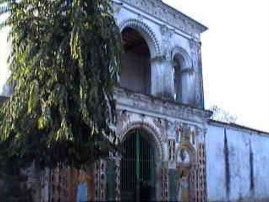 The old temple building at Gauridasa Pandit's sripat in Ambika Kalna, across the Ganges from Shantipur, where he settled after leaving Saligrama.