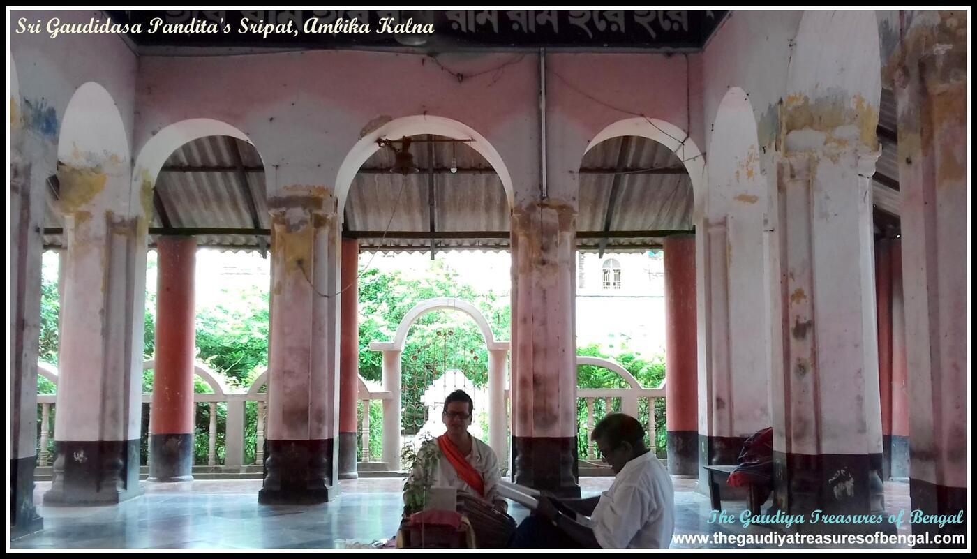 The colonnaded interior hall of Gauridasa Pandit's sripat temple at Ambika Kalna, a gathering place for visiting Vaishnavas across the centuries.