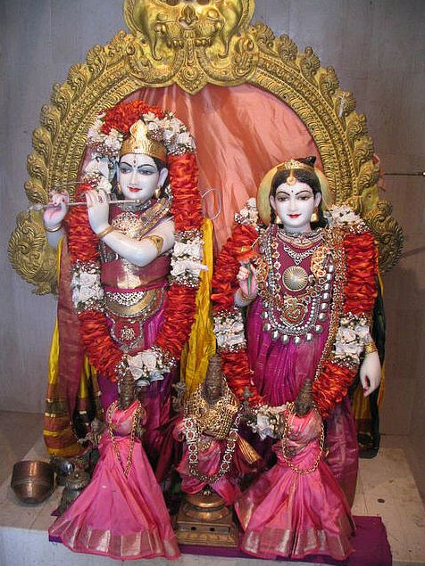 Deity image of Sri Sri Radha-Krishna, captioned on Gaudiya History as 'Shri Shri Krishna Satyabhama' to illustrate Jagadananda Pandita's traditional identity as an incarnation of Satyabhama.